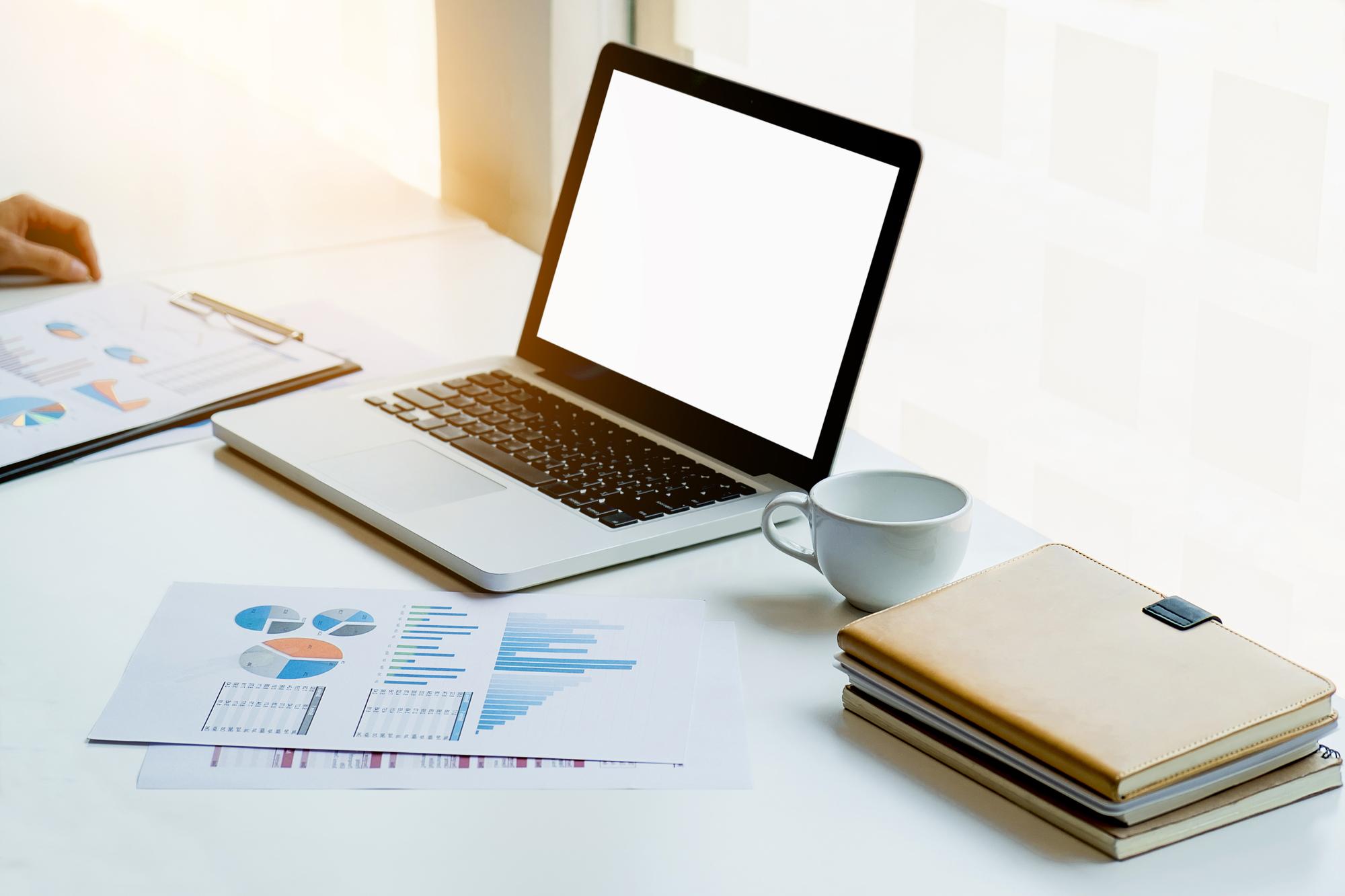 Vorlage für Budgetplan auf Laptop